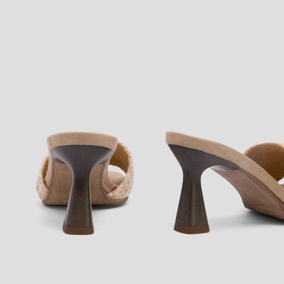 SANDALIA TACÓN CHLOE RAFIA BEIGE